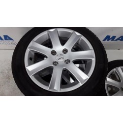 Peugeot - 207 - Sportvelgenset + banden