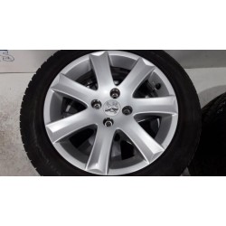 Peugeot - 207 - Sportvelgenset + banden