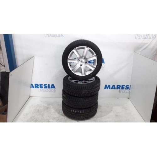 Peugeot - 207 - Sportvelgenset + banden