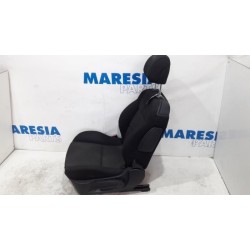 Peugeot - 207 - Sitz links