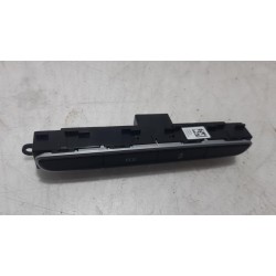 Renault - Megane - Switch