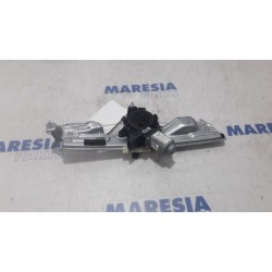 Renault - Megane - Rear door window mechanism 4-door, right