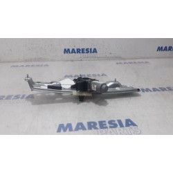 Renault - Megane - Rear door window mechanism 4-door, right