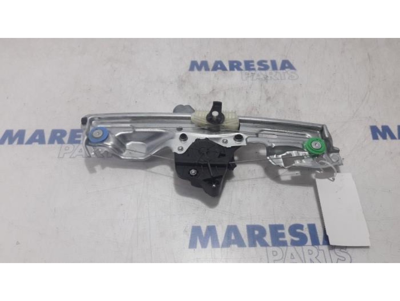 Renault - Megane - Rear door window mechanism 4-door, left