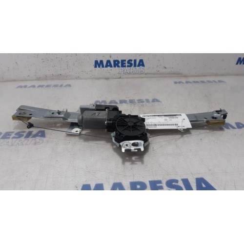 Peugeot - 207 - Window mechanism 2-door, front left