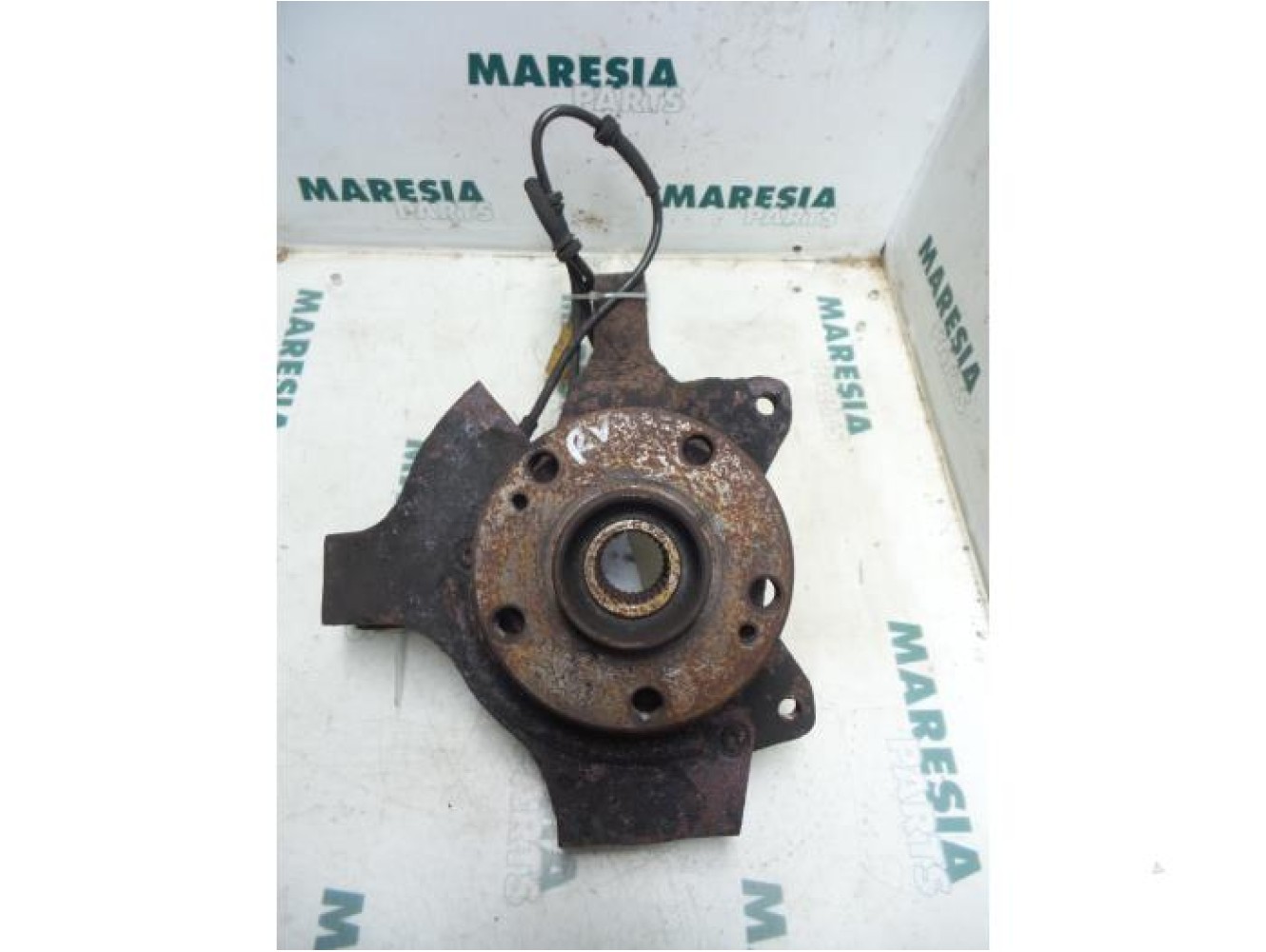 Renault - Espace - Knuckle, front right