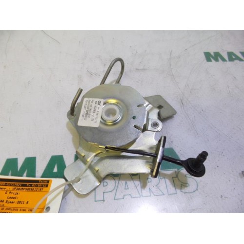 Peugeot - 3008 - Tailgate hinge