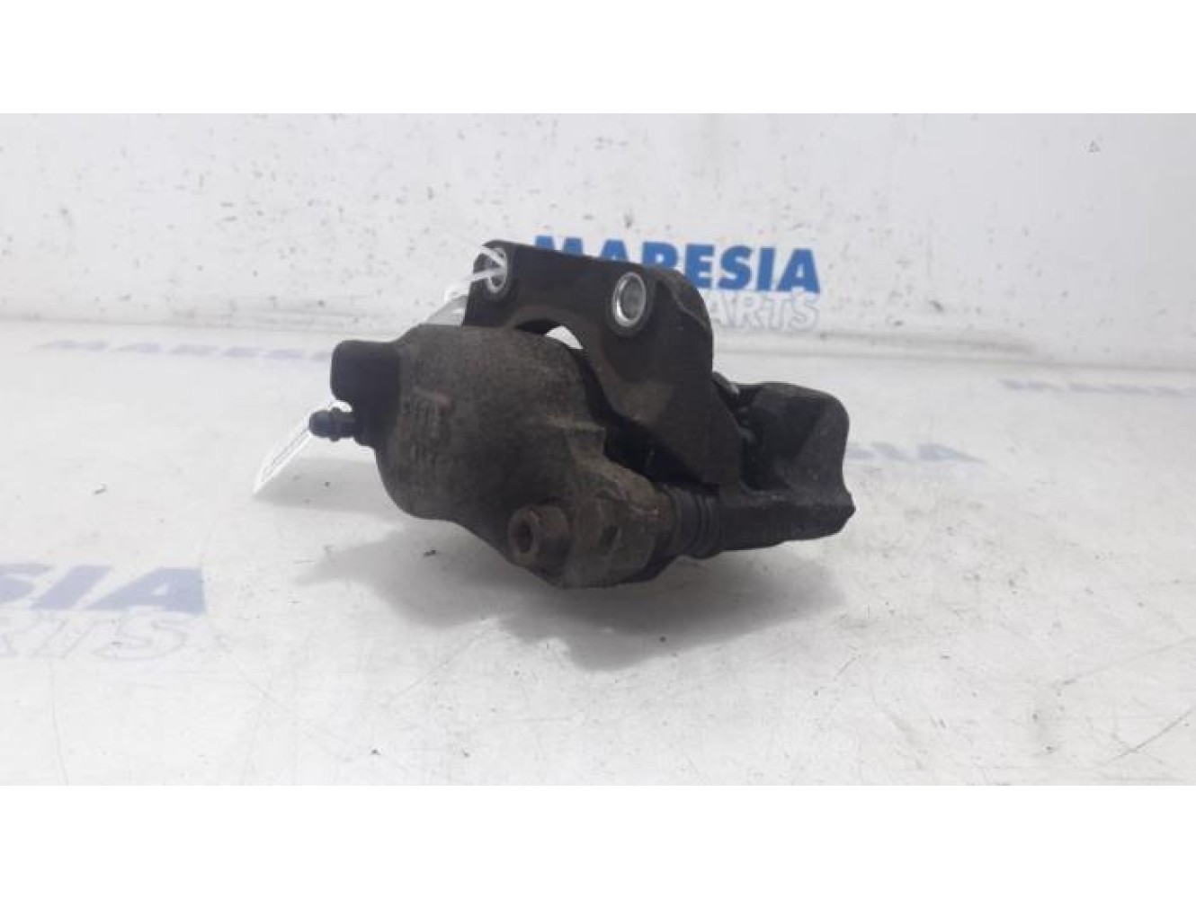 Renault - Twingo - Front brake calliper, right