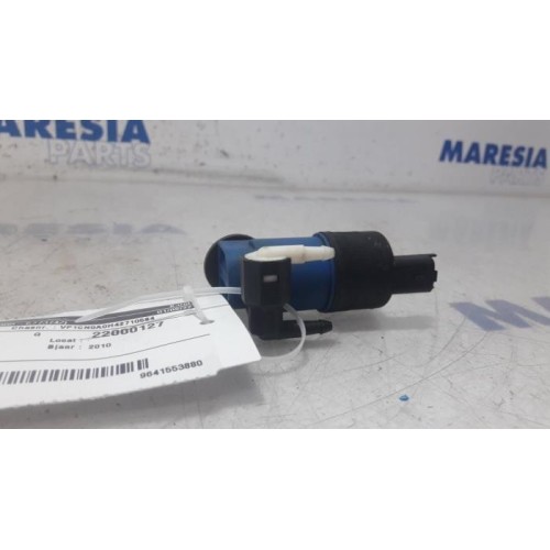 Renault - Twingo - Windscreen washer pump