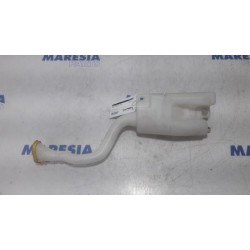 Renault - Twingo - Front windscreen washer reservoir