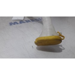 Renault - Twingo - Front windscreen washer reservoir