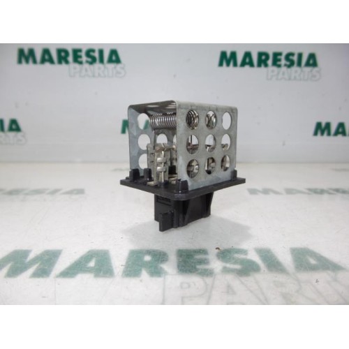 Peugeot - 206 - Heater resistor