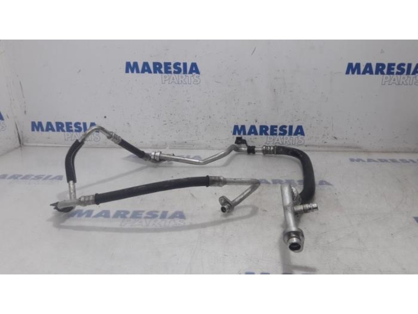 Renault - Megane - Air conditioning line