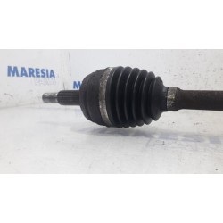 Renault - Megane - Aandrijfas links-voor