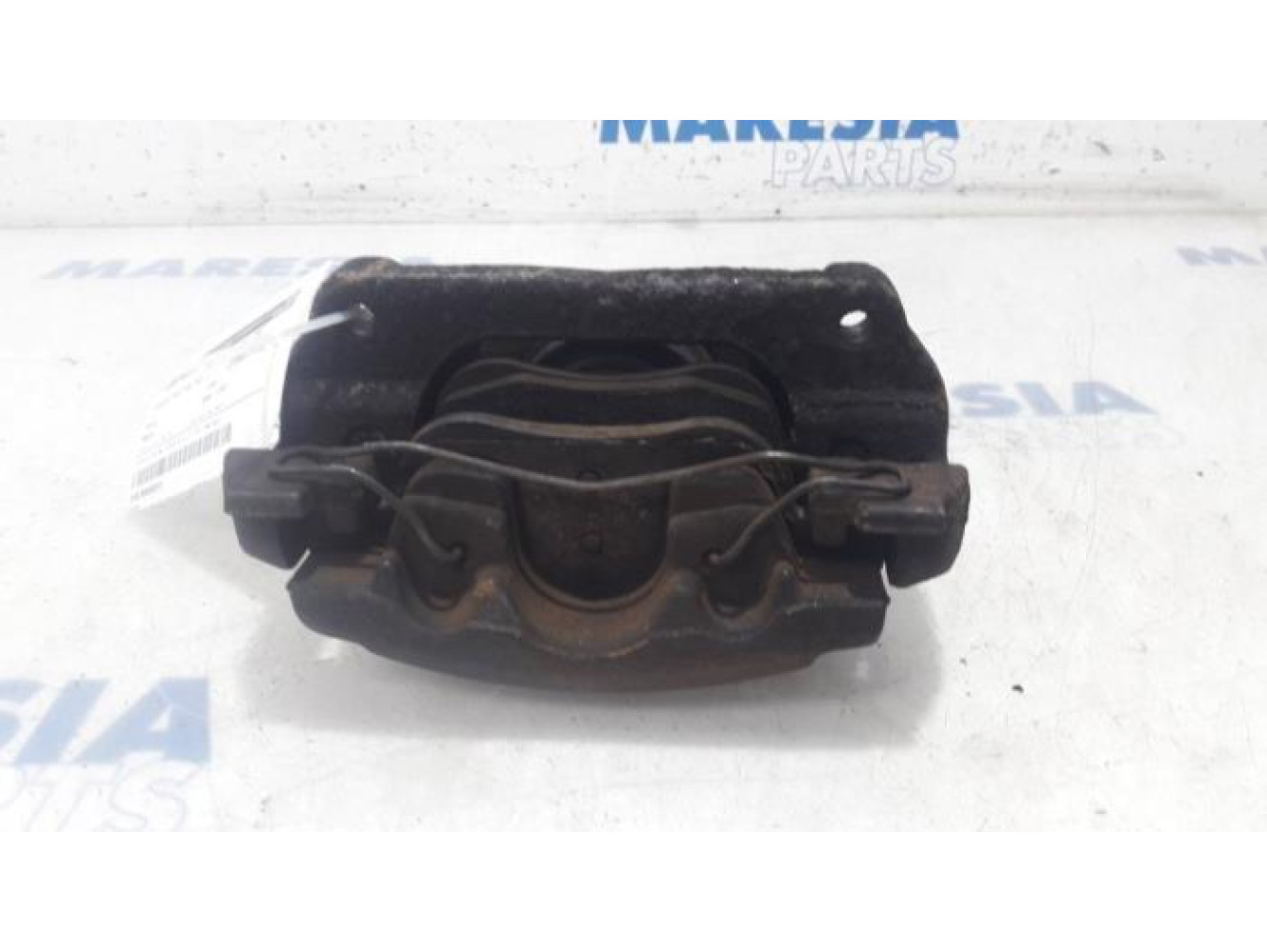 Renault - Megane - Front brake calliper, left