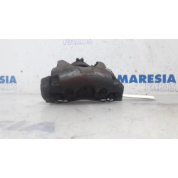 Renault - Megane - Front brake calliper, left