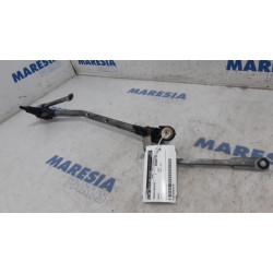 Renault - Megane - Wiper mechanism