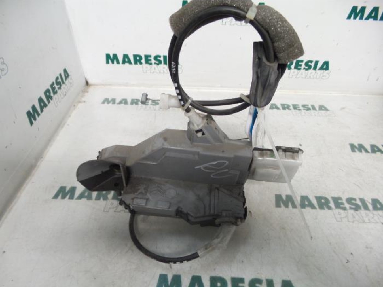 Peugeot - 308 - Front door lock mechanism 4-door, right