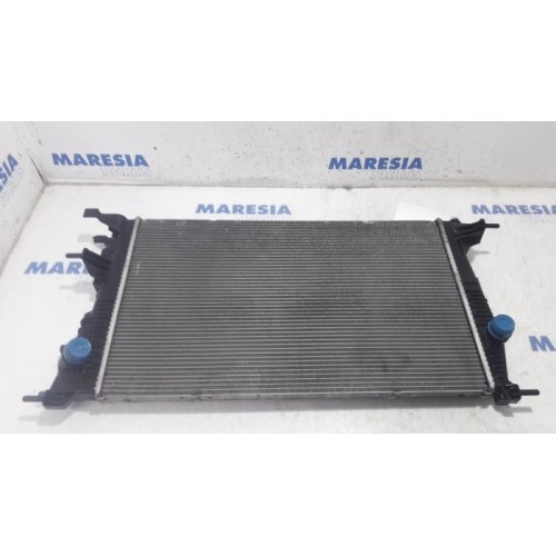 Renault - Megane - Radiator