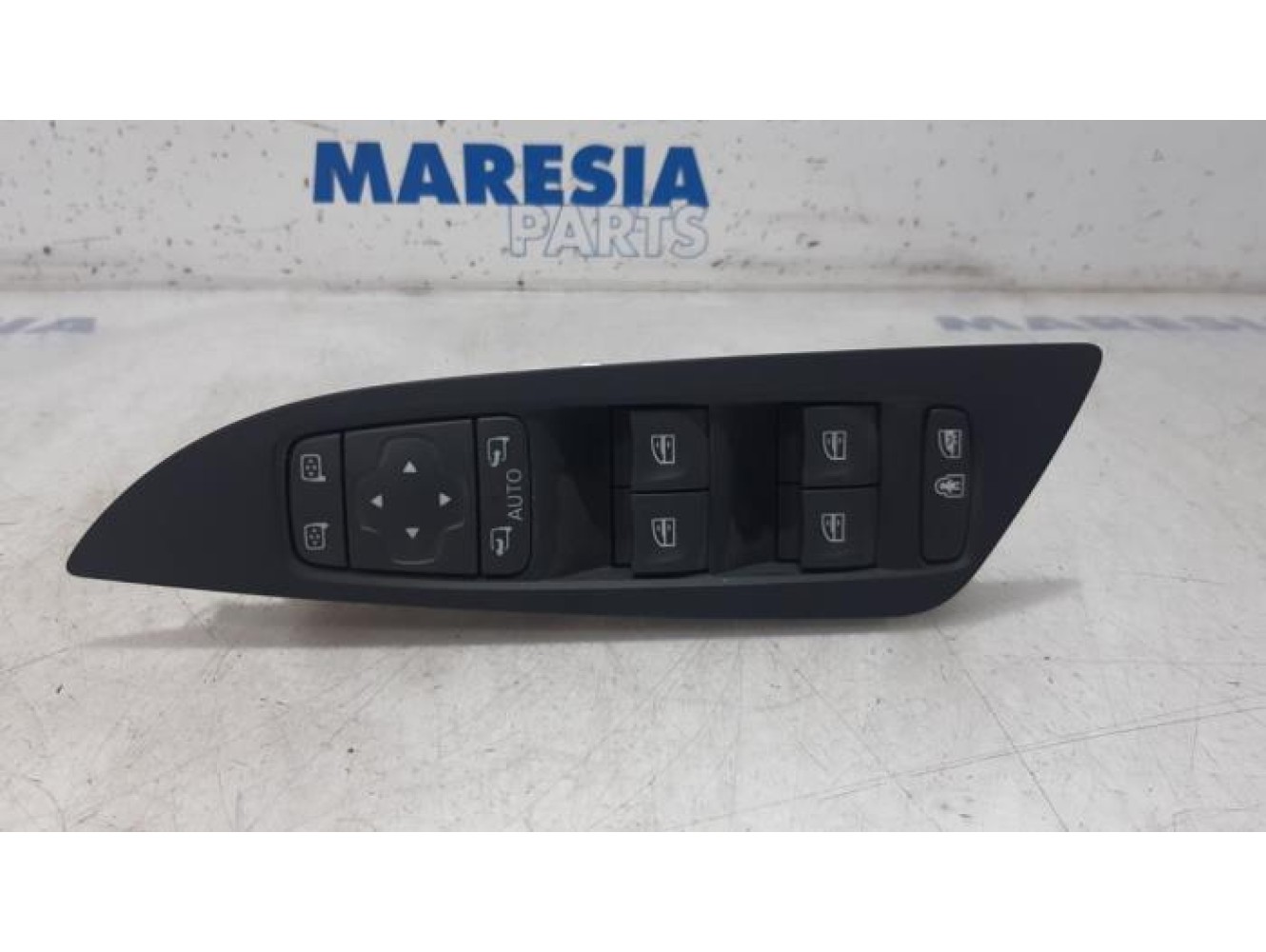 Renault - Espace - Multi-functional window switch