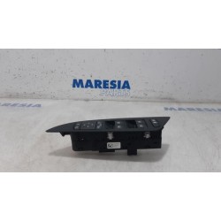 Renault - Espace - Multi-functional window switch