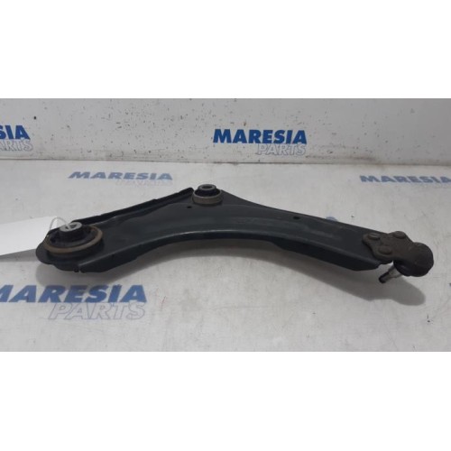 Renault - Grand Scenic - Front lower wishbone, left