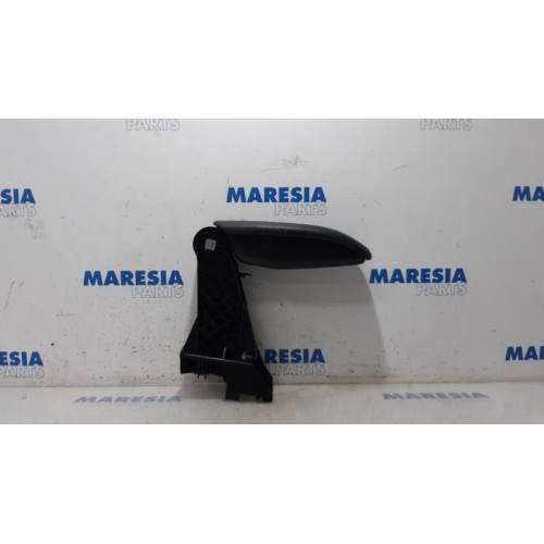 Citroen - C3 - Armrest