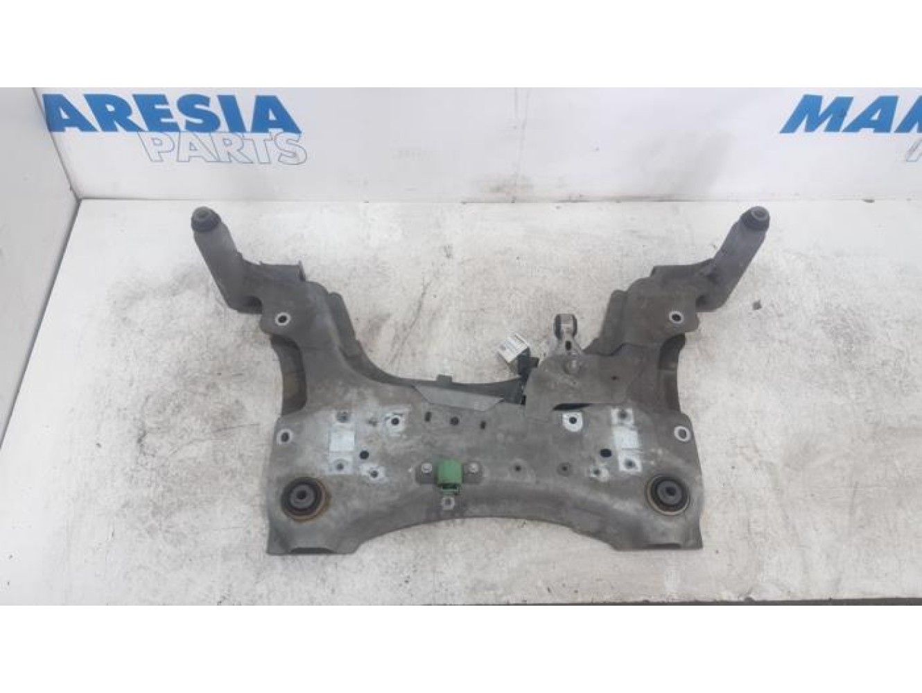 Renault - Grand Scenic - Subframe