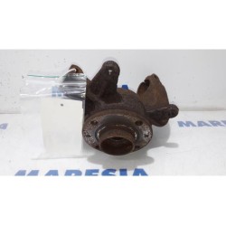Renault - Megane Scenic - Knuckle, front left