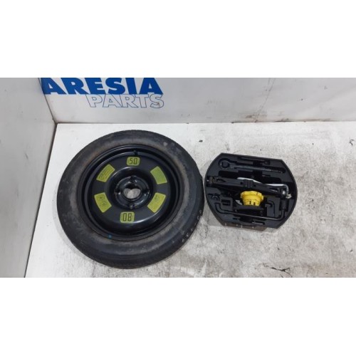 Citroen - C3 - Krikset + reservewiel
