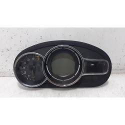 Renault - Megane - Instrument panel