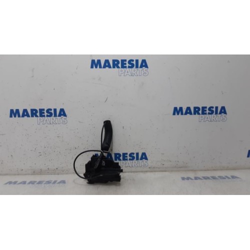 Renault - Megane - Front door lock mechanism 4-door, right