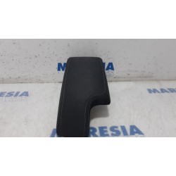 Renault - Megane - Armrest