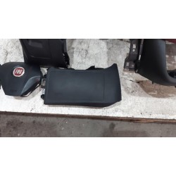 Fiat - Punto Evo - Airbag set + dashboard