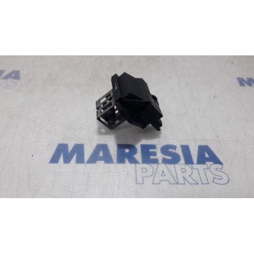 Citroen - C3 - Cooling fan resistor