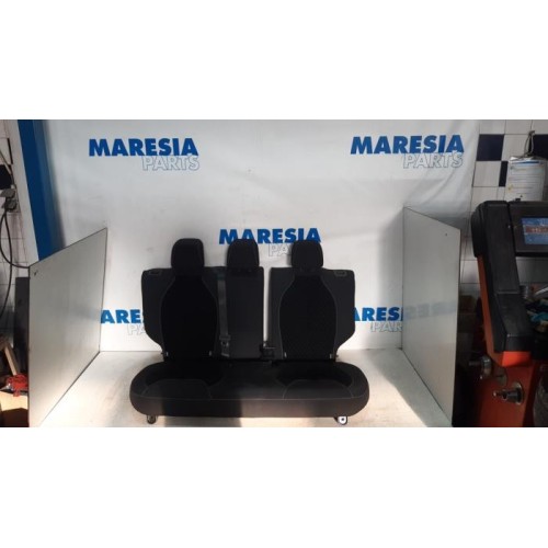 Citroen - C3 - Rear bench seat