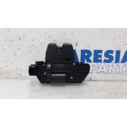 Citroen - C3 - Tailgate lock mechanism