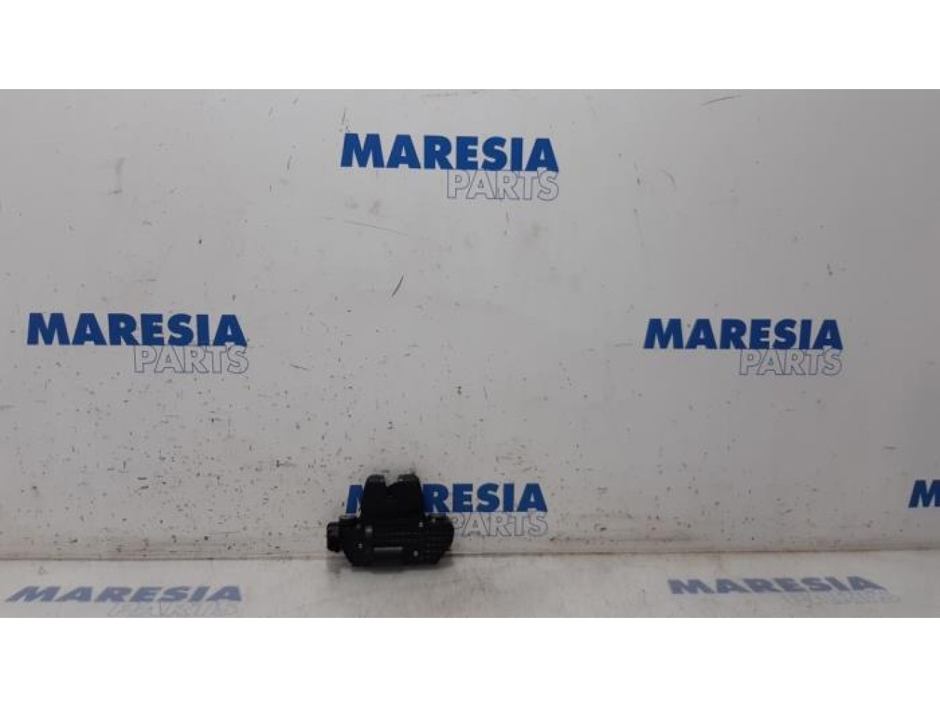 Citroen - C3 - Tailgate lock mechanism