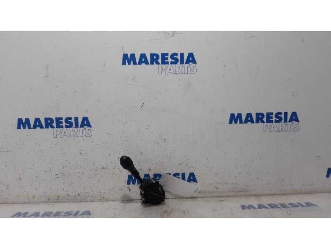 Renault - Twingo - Indicator switch