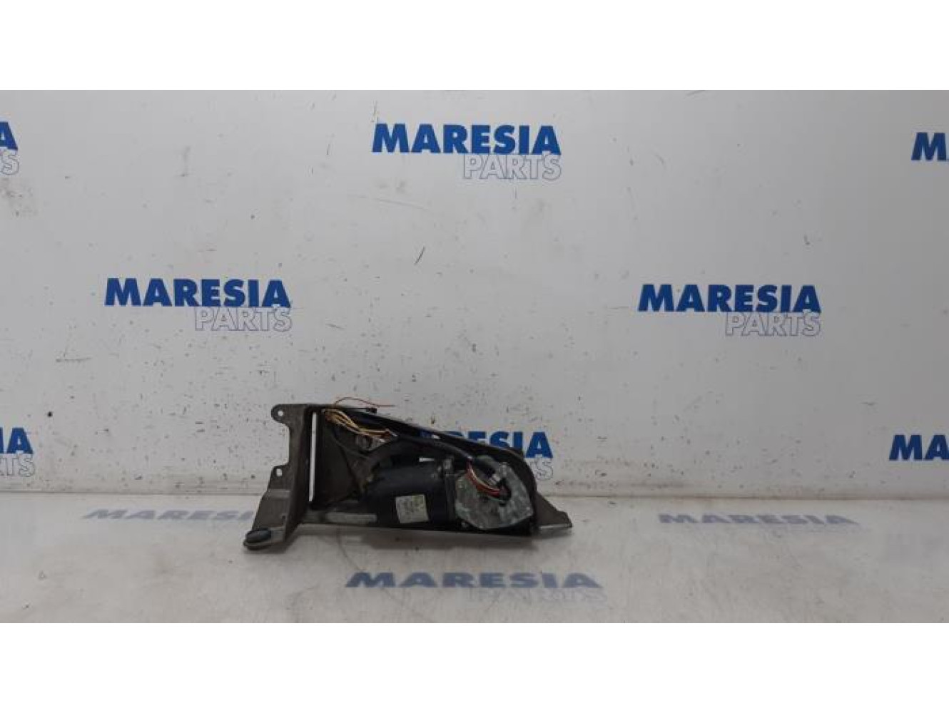 Renault - Twingo - Front wiper motor
