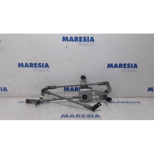 Peugeot - 308 - Wiper mechanism