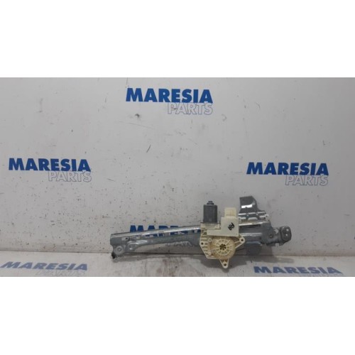 Peugeot - 308 - Rear door window mechanism 4-door, right