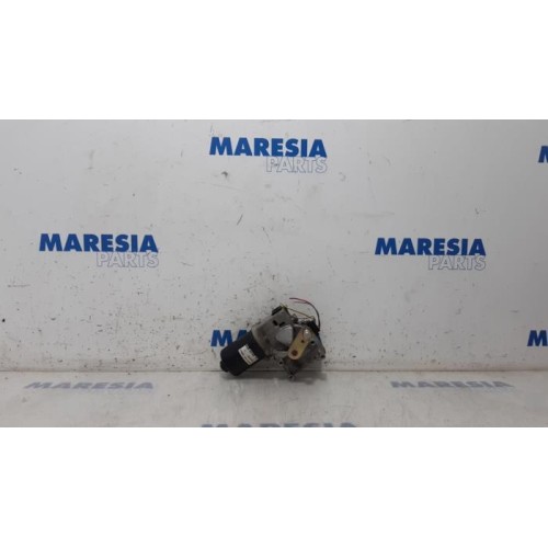 Peugeot - 307 - Front wiper motor