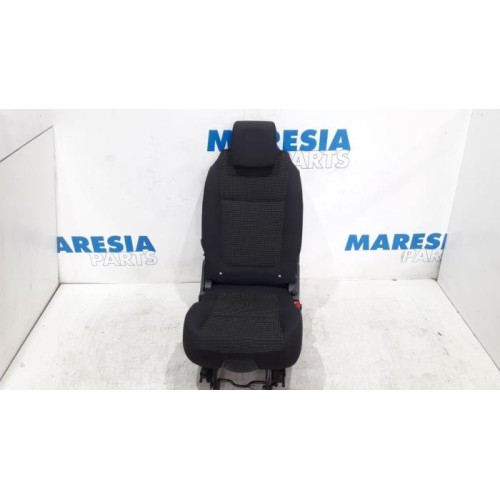 Peugeot - 5008 - Stoel achter