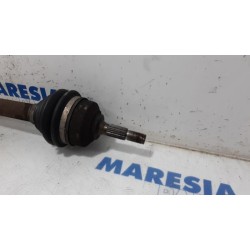 Citroen - C3 - Aandrijfas links-voor