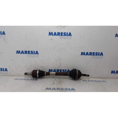 Citroen - C3 - Aandrijfas links-voor