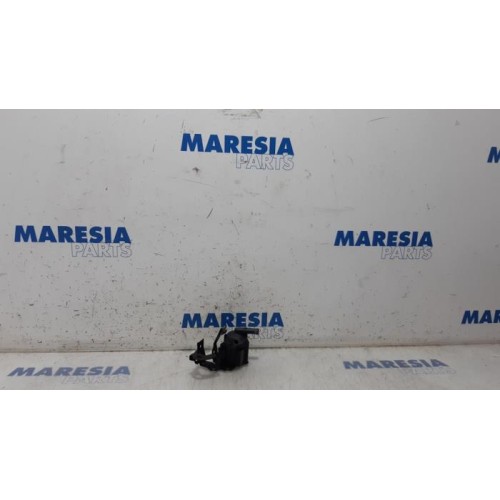 Peugeot - 5008 - Additional water pump