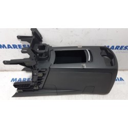 Peugeot - 5008 - Middle console