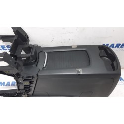 Peugeot - 5008 - Middle console