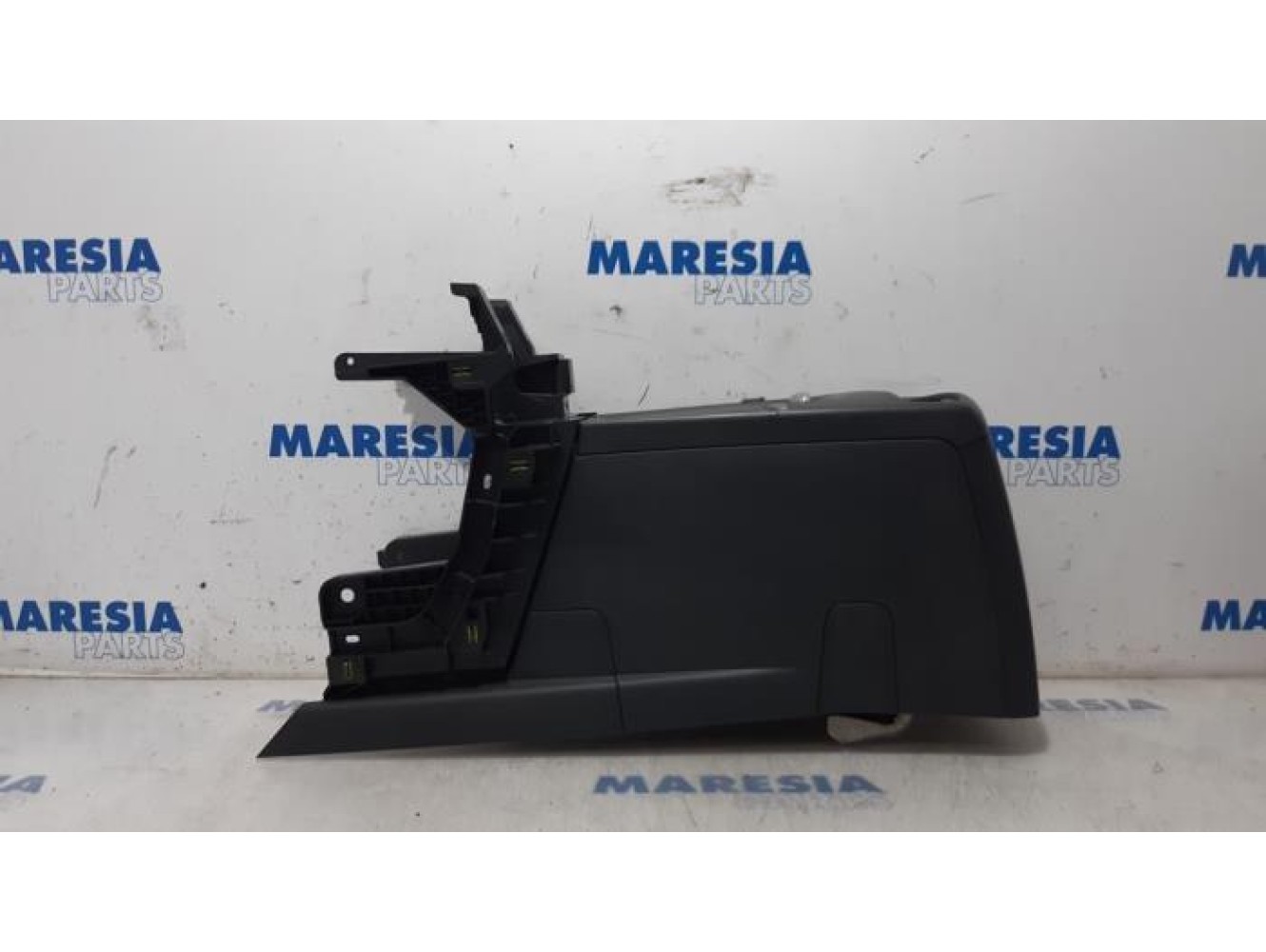 Peugeot - 5008 - Middle console